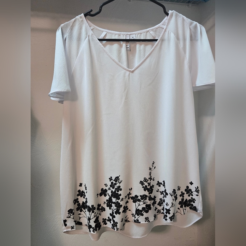 Elle White and Black Boxy Blouse with Floral Design